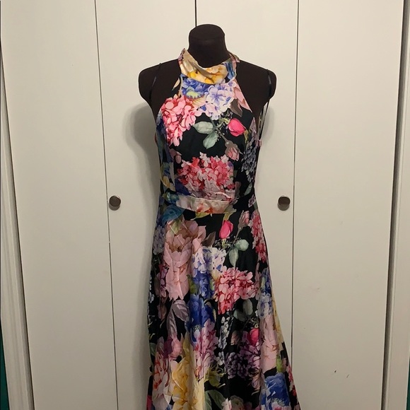 Laundry By Shelli Segal Dresses & Skirts - Laundry by shelli segal floral evening gown